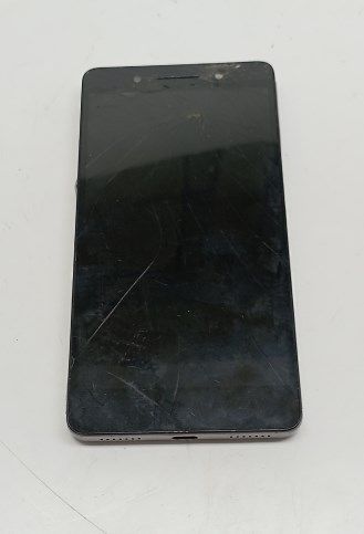 Неисправный телефон Huawei Honor 7  ( не включается, нет АКБ, разбит экран)