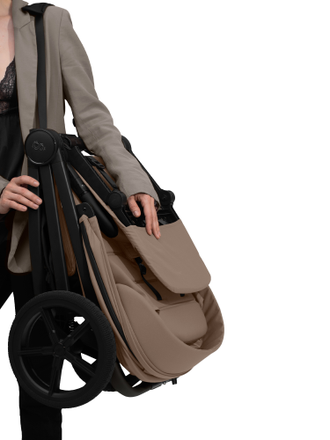 Коляска прогулочная Sweet Baby Elegante SM Beige