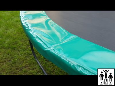 Защитный мат на пружины для батута зеленый 5 FT (Д-152 см, Ш-26 см) DNN