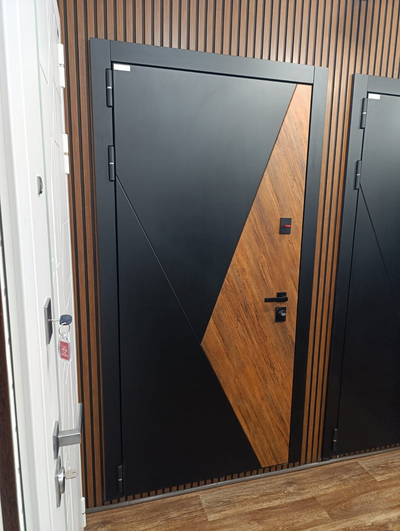 Стальная дверь   Plata