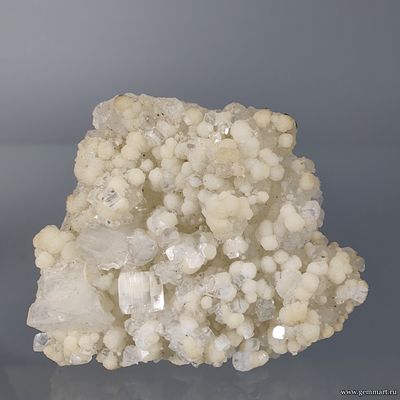 Апофиллит, стильбит, кварц. Индия. 52*43*20мм