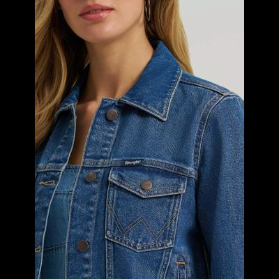 Куртка Wrangler® Women's Western Unlined Denim Jacket