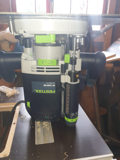 Пластина под Festool OF 2200 EB для установки фрезера в стол 350*250 ММ. с гравировкой линеек