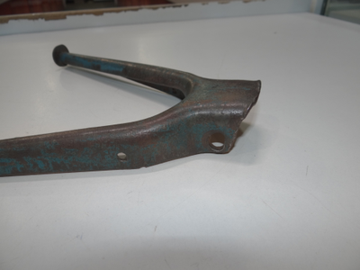 Центральная подножка Зиф 77