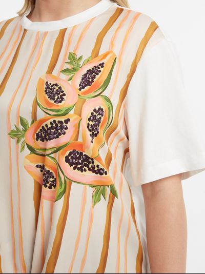 Женская футболка с принтом