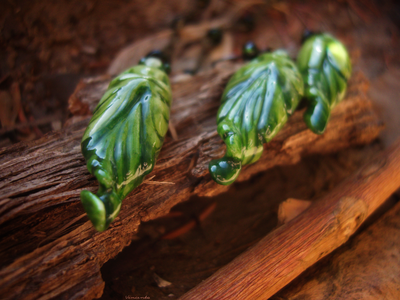 Комплект фарфоровых украшений "Нефритовый дух" (серьги и подвеска)