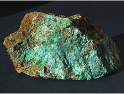 Хризоколла на породе