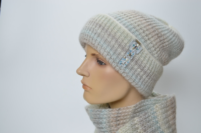 Шапка с отворотом и шарф Италия