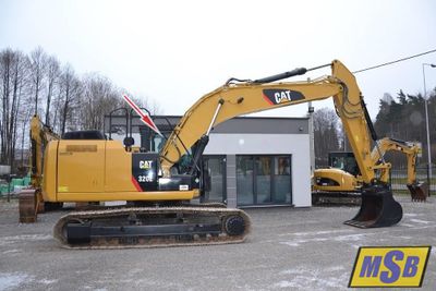 Стекло правое на Cat 320DL, Cat 324DL, Cat 325DL, Cat 329DL, Cat 336DL, Cat 320EL, Cat 324EL, Cat 32