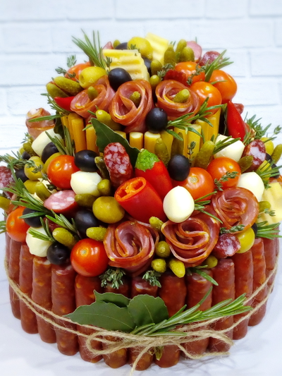 Торт из закусок "Вот так торт!"