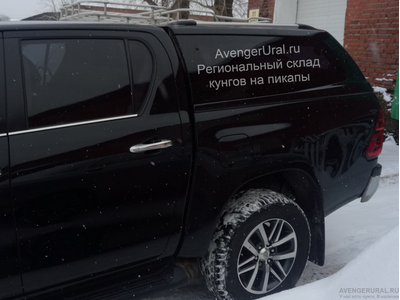 Кунг Carryboy S6 чёрный 218 Toyota Hilux Revo вид спереди-сбоку! AvengerUral.ru Екатеринбург, Пермь!
