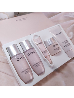Набор миниатюр увлажняющий с керамидами OHUI Miracle Moisture