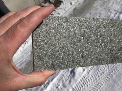 Пиленный плитняк кварцит