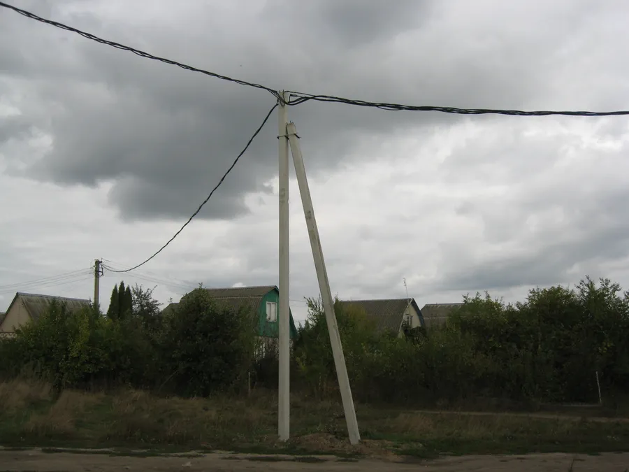 Монтаж опор, воздушной ЛЭП, ревизия подстанции в с.Семилукские Выселки, г.Воронеж.
