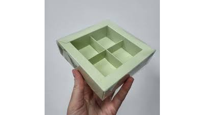 Коробка для 4 конфет с прозр. кр. (фисташковая), 120*120*30мм