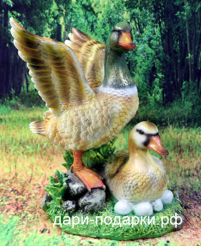 Утки пара в гнезде 42*38см  полистоун Россия 2337/012698