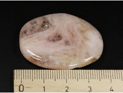 Берилл розовый (морганит, воробьевит), полировка плоская, Бразилия (39*31*6 мм, 14 г) №35695