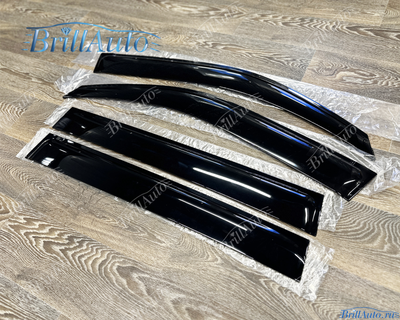 Дефлекторы ветровики Toyota Land Cruiser 200 на окна