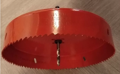 Коронка биметаллическая диаметр 184 мм глубина 40 мм крупный зуб по дереву металлу и пластику