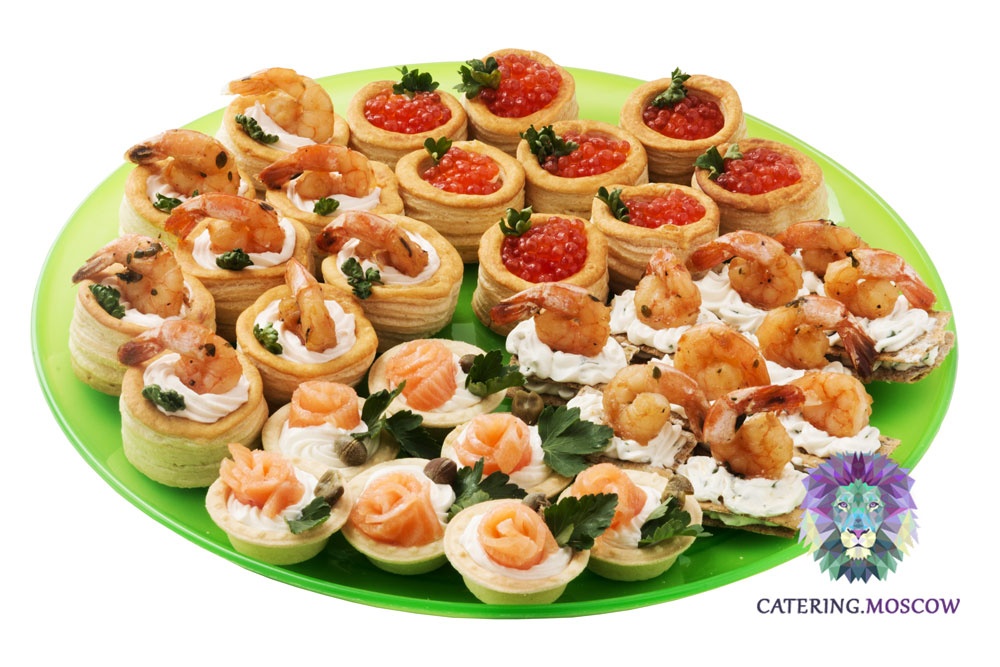 Тарталетки с икрой, семгой, креветками, мусс из семги