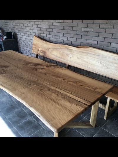 скамья  из слэбов карагача со спинкой