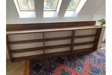 Книжные полки из массива дуба. Работа spilcenter.com. г.Балашиха