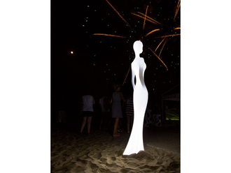 Скульптура пластиковая светящаяся Penelope RGBW OUT