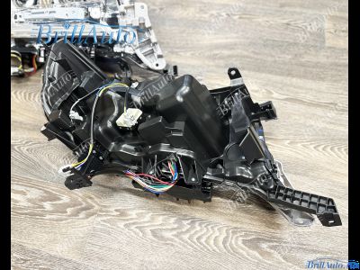 Фары Toyota Land Cruiser 200 светлые классические (GBT)