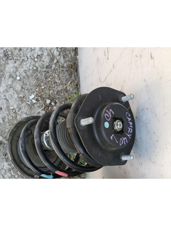 Амортизаторы передние и задние на тойоту камри 40