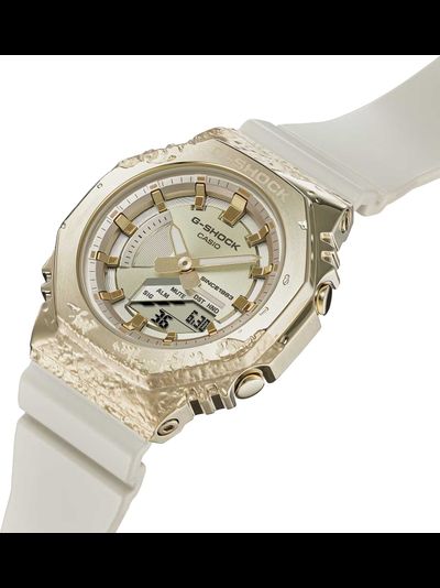 Часы Casio G-Shock GM-S2140GEM-9A