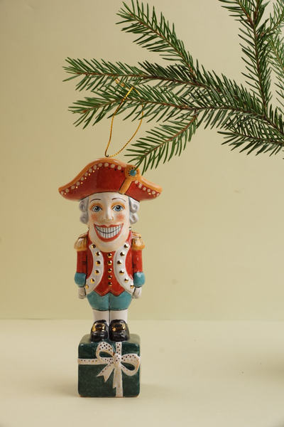 Щелкунчик большой