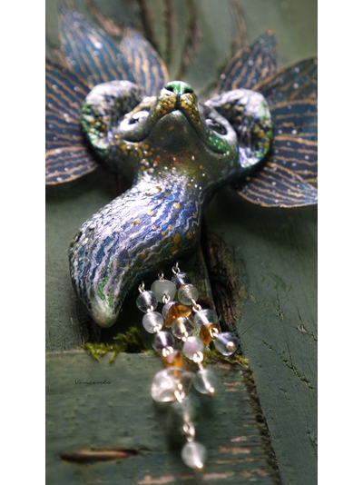 Необычная брошь &quot;Морская Кицунэ - Волшебная Лисичка&quot; (шёлк, флюорит, кварц)