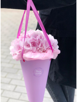 Сумочка с розовой гортензией