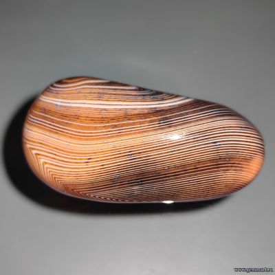 Агат, галтель. Мадагаскар. 62*36*22мм