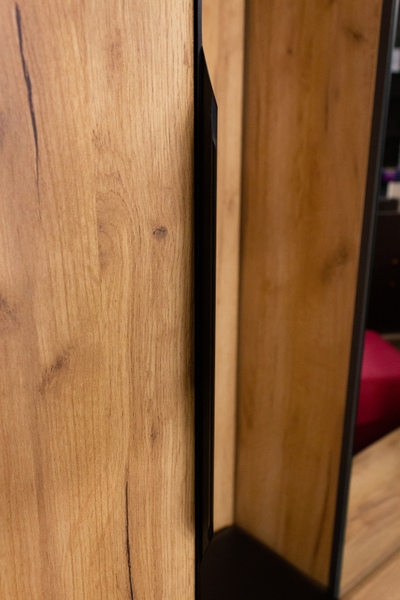 (ПРИХ03) Шкаф в прихожую, с амбарной дверью "Оскар"