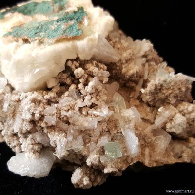 Апофиллит, кристаллы со следами растворения и стильбит на породе 75*60*40мм.