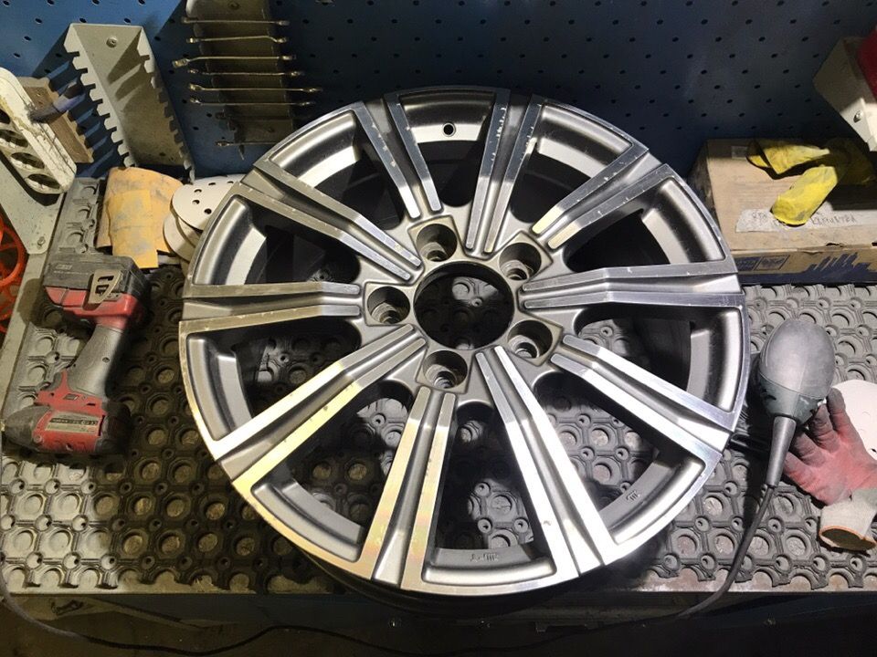 Как убрать коррозию на литых дисках