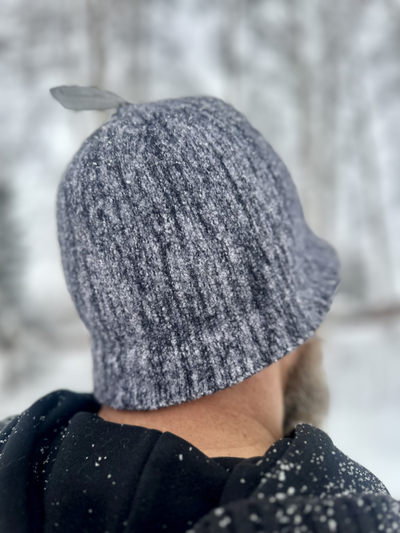 Шапка банная - шерсть мериноса 100% вязаная с вышивкой