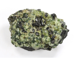 Хризолит (Перидот, Оливин), кристаллы на породе, США (40*29*21 мм, 35 г) №38092