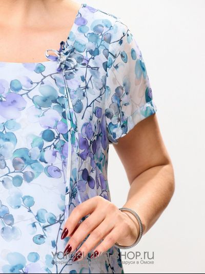 Платье женское А-силуэта в голубом оттенке