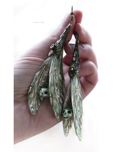 Серьги-крылья "Ветер Мглистой Гавани" из шёлка с кристаллами