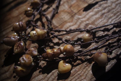 Фарфоровый комплект-талисман из колье и серёжек "Древняя Магия"