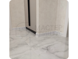 Плинтус ХДФ Dollken Cubu Flex Life 60мм Х 2,5 м Белый RAL 9003 в интерьере 10