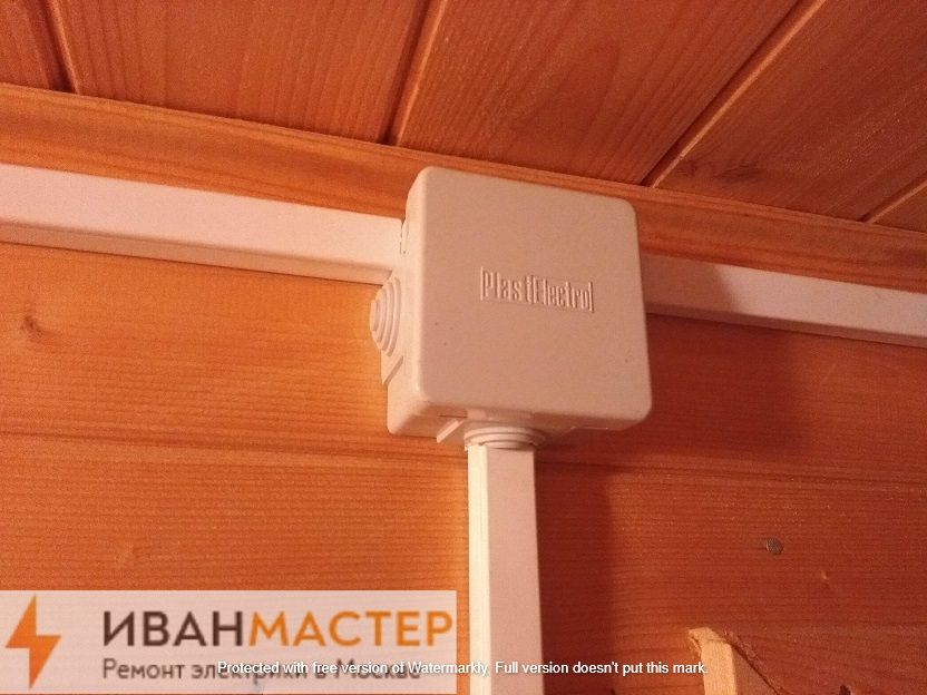 Установка электрики в деревянном доме