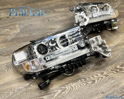 Фары Toyota Land Cruiser 200 светлые классические (GBT)