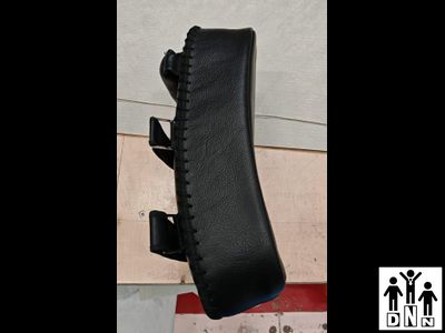 Пада для тайского бокса натуральная кожа 1,4-1,6 мм DNN