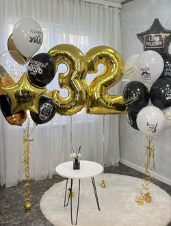 Набор шаров для мужчины на 32 года