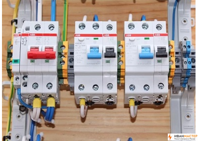 Заменить автомат узо в щитке на лестничной клетке в Москве ИВАНМАСТЕР