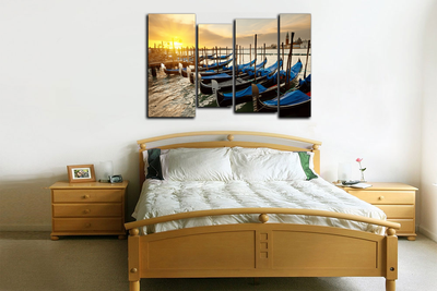 Модульная картина "Гондальеры на пристани"