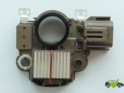 Регулятор генератора Mazda